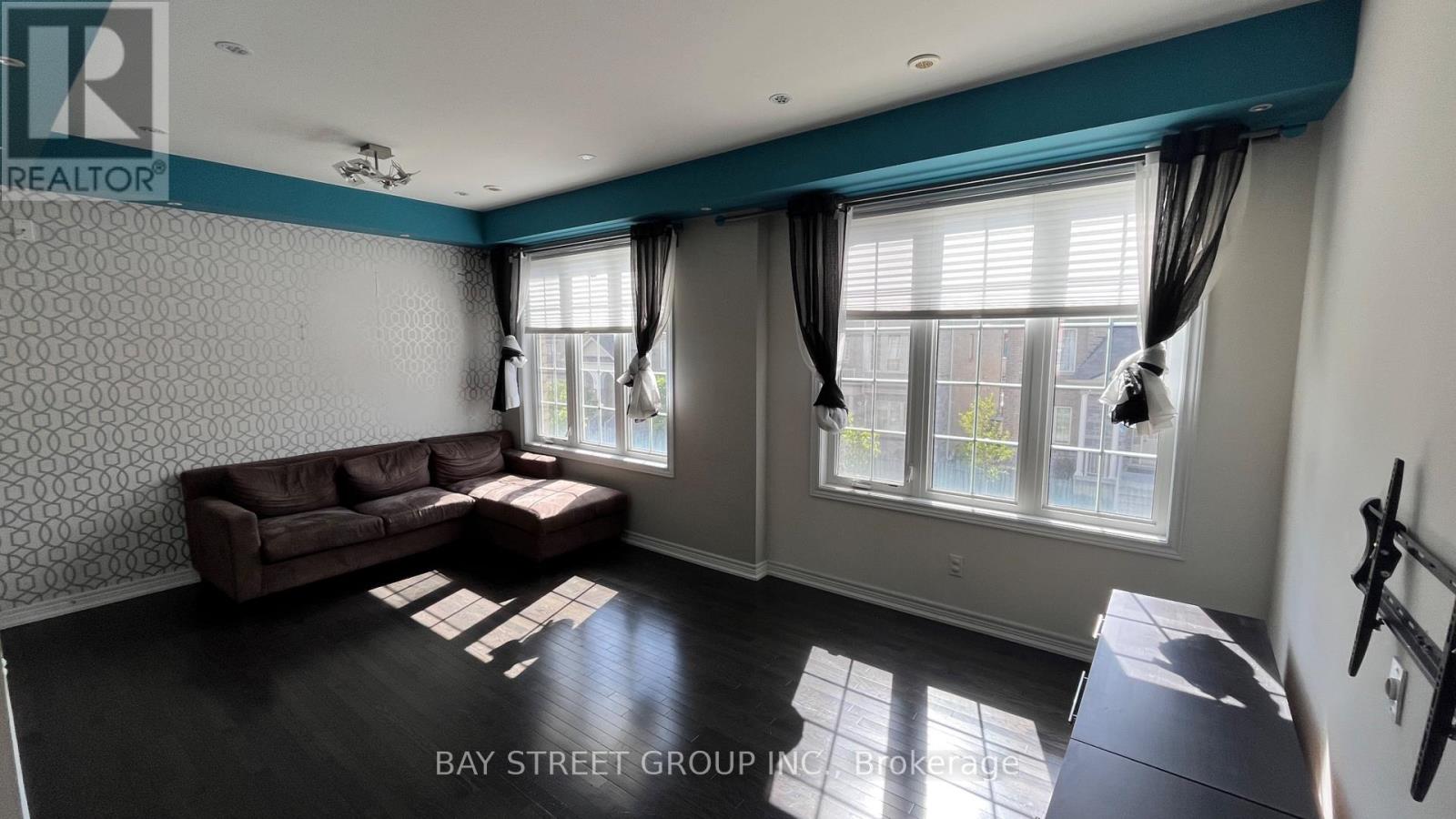 13 Highbury Court, Markham, Ontario  L6B 1J7 - Photo 11 - N13232032