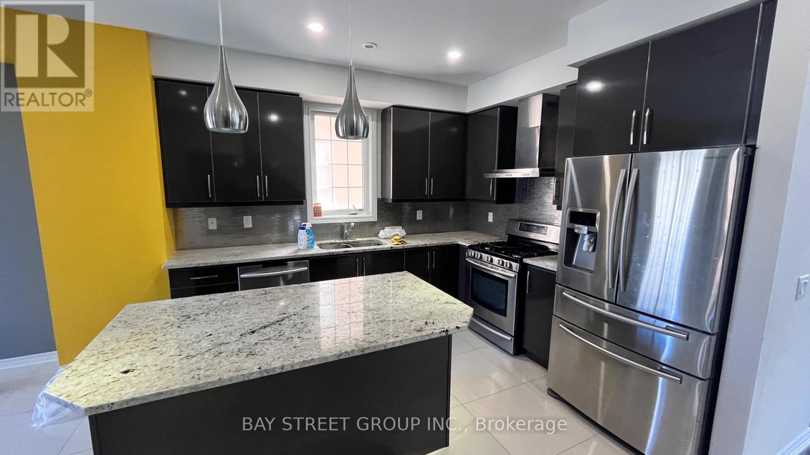 13 Highbury Court, Markham, Ontario  L6B 1J7 - Photo 12 - N13232032
