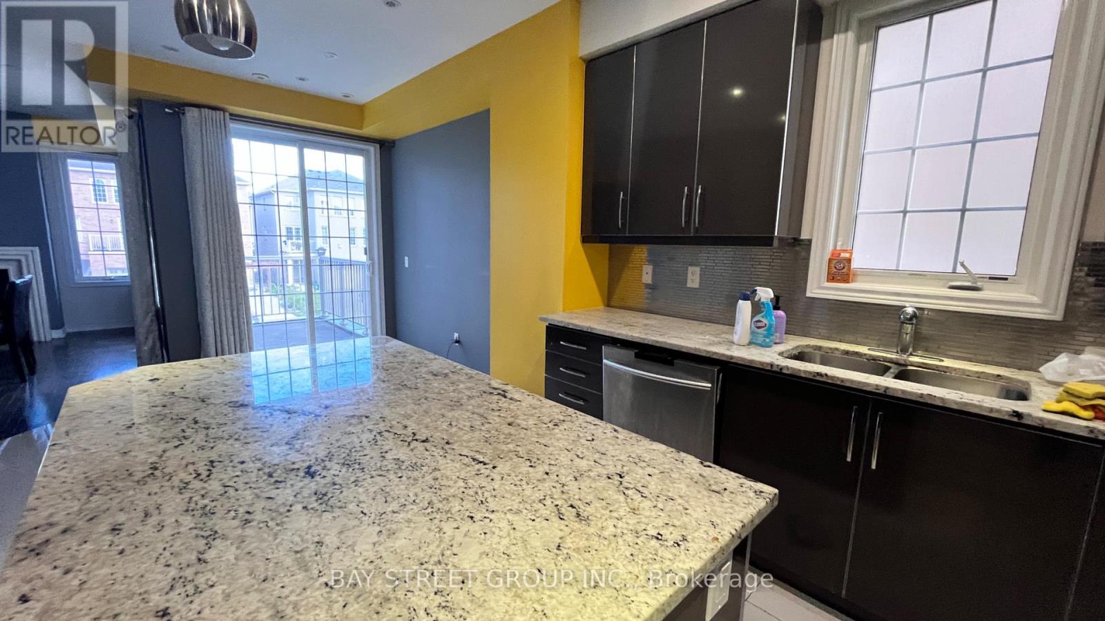 13 Highbury Court, Markham, Ontario  L6B 1J7 - Photo 13 - N13232032