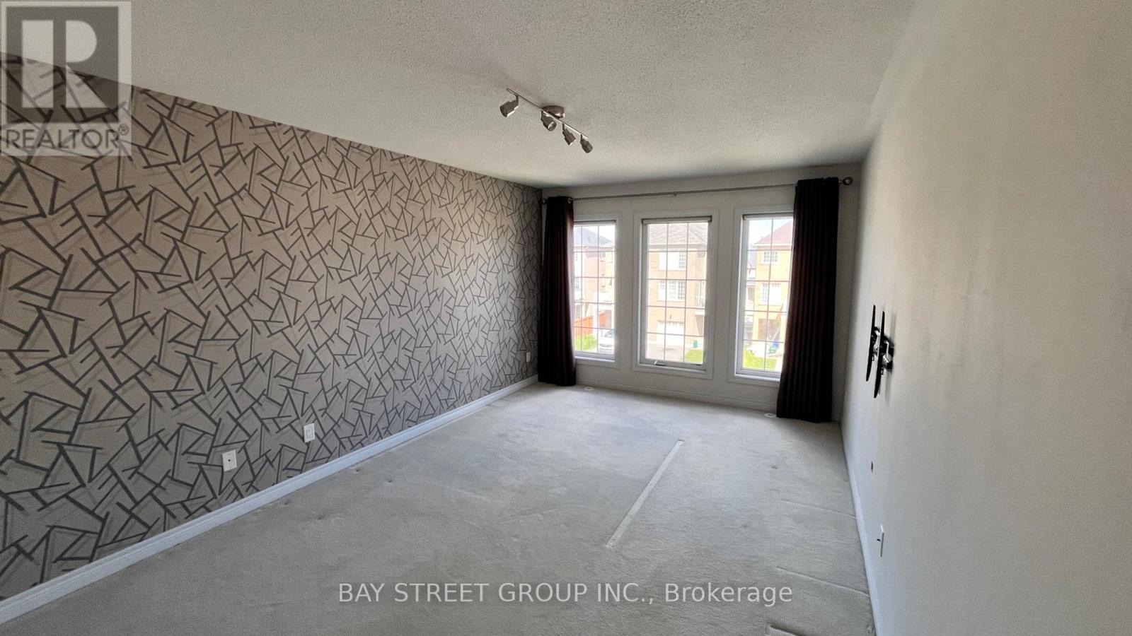 13 Highbury Court, Markham, Ontario  L6B 1J7 - Photo 5 - N13232032