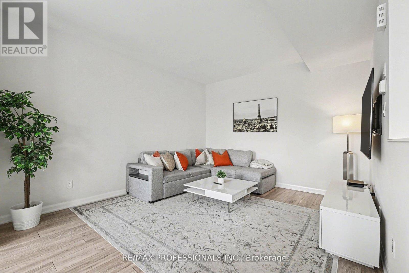 919 Lixnaw Court, Ottawa, Ontario  K2J 6Y3 - Photo 8 - X13232002