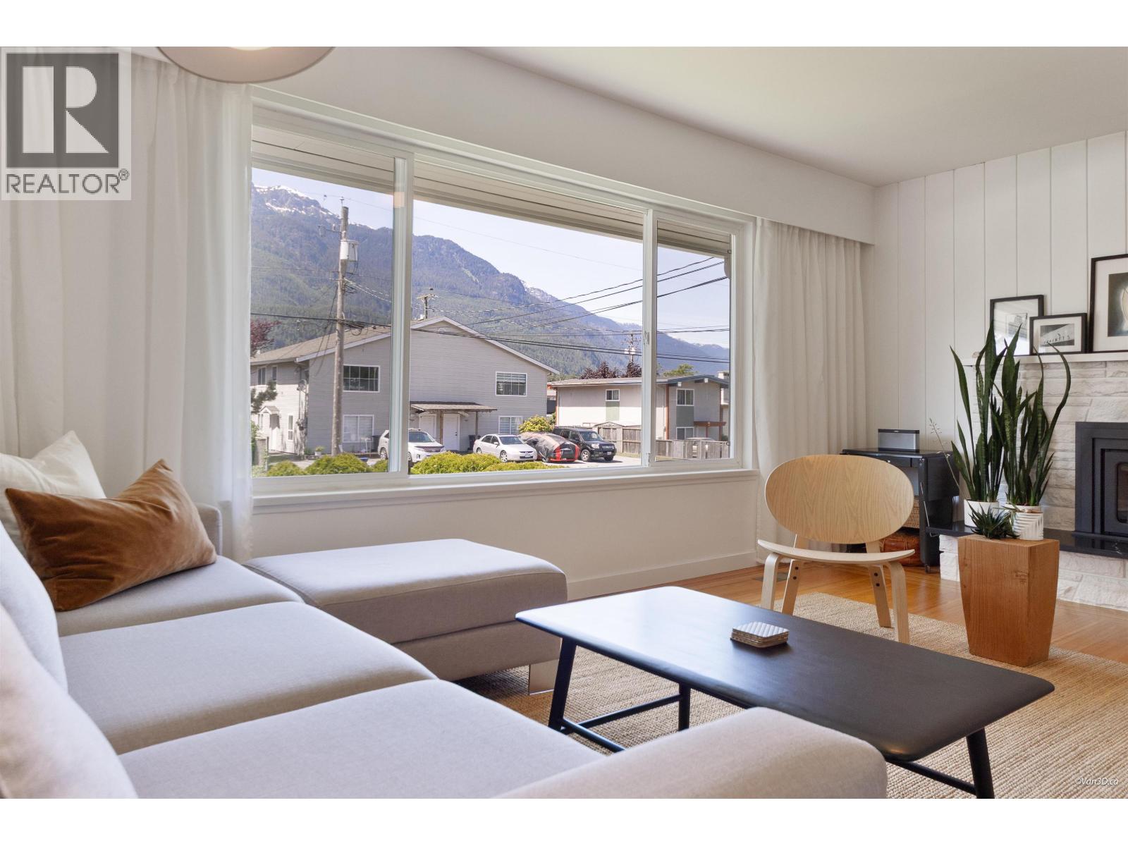 40322 Diamond Head Road, Squamish, British Columbia  V0N 1T0 - Photo 4 - R3131339