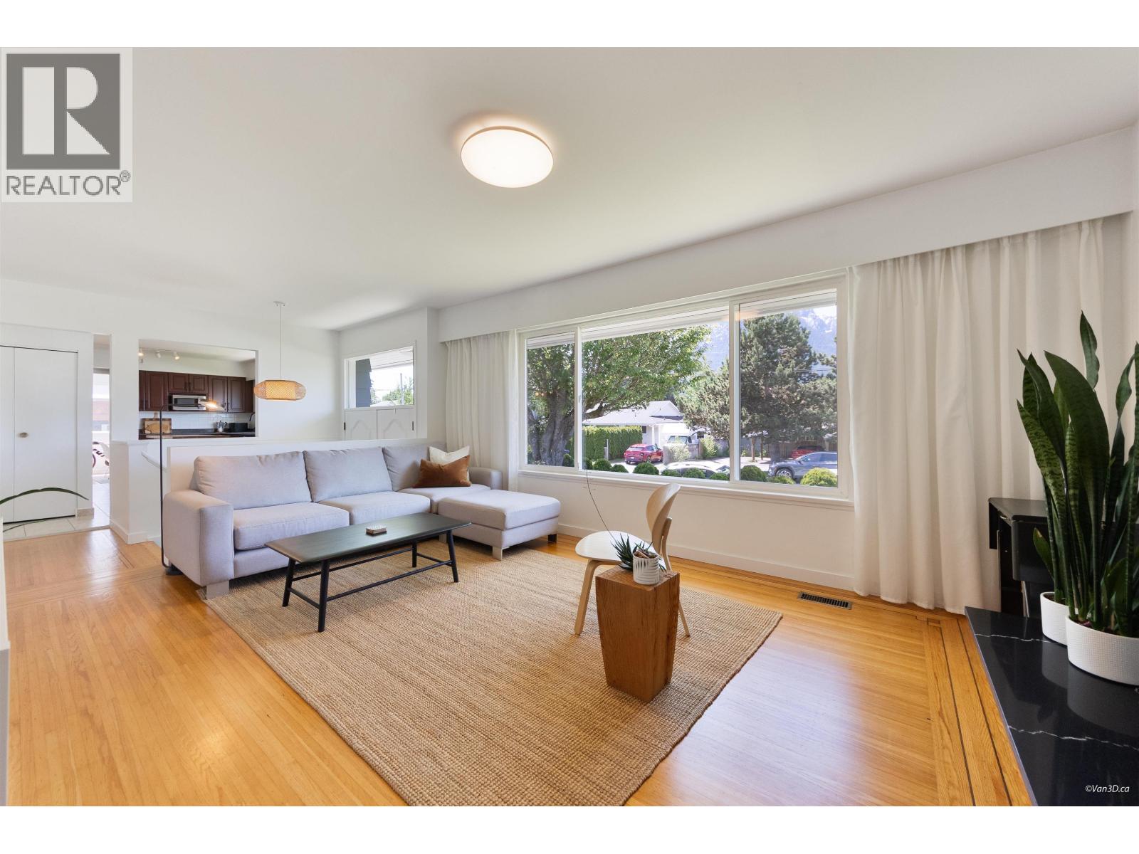 40322 Diamond Head Road, Squamish, British Columbia  V0N 1T0 - Photo 3 - R3131339