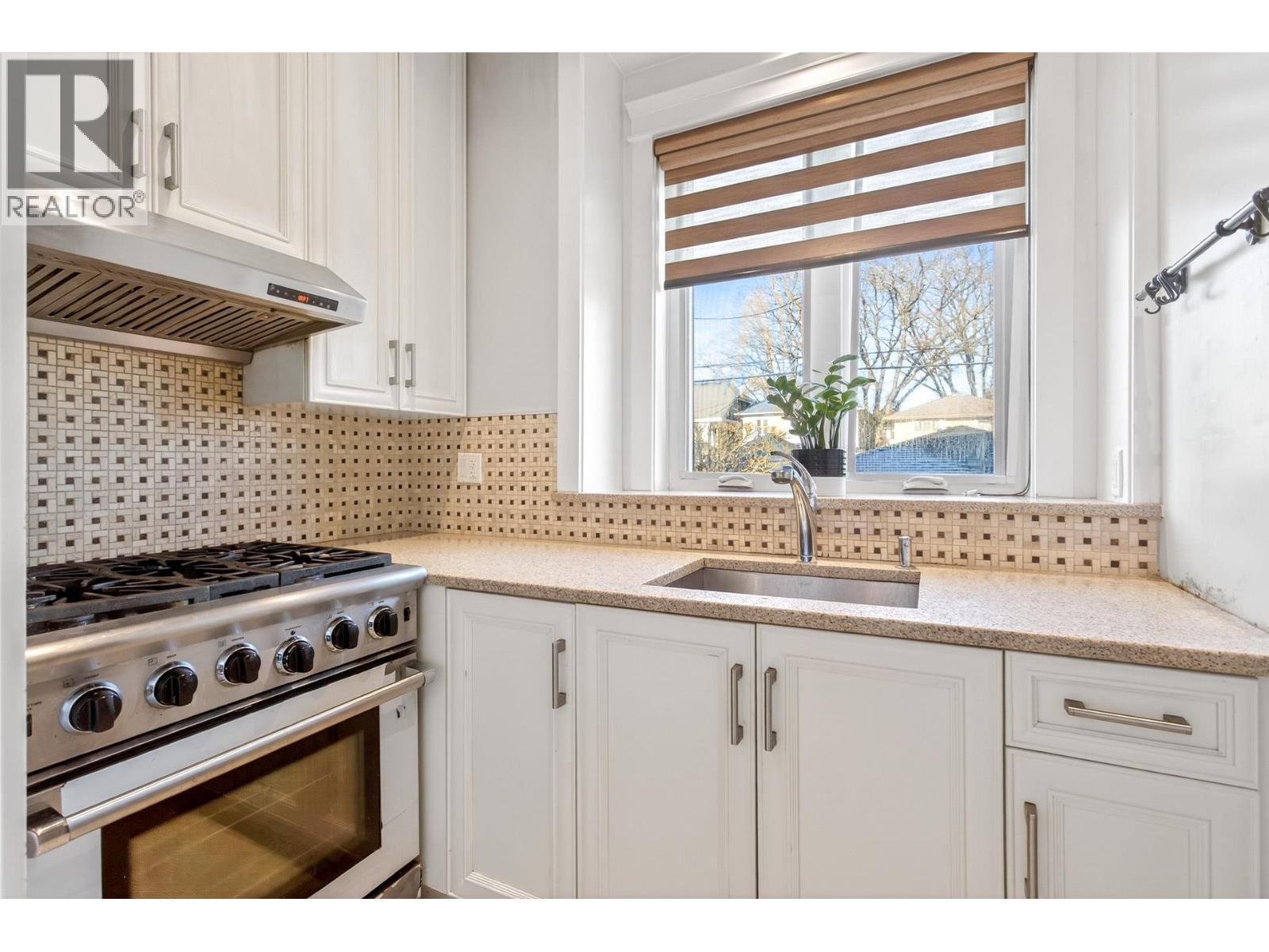 2989 W 32nd Avenue, Vancouver, British Columbia  V6L 2B8 - Photo 10 - R3130741