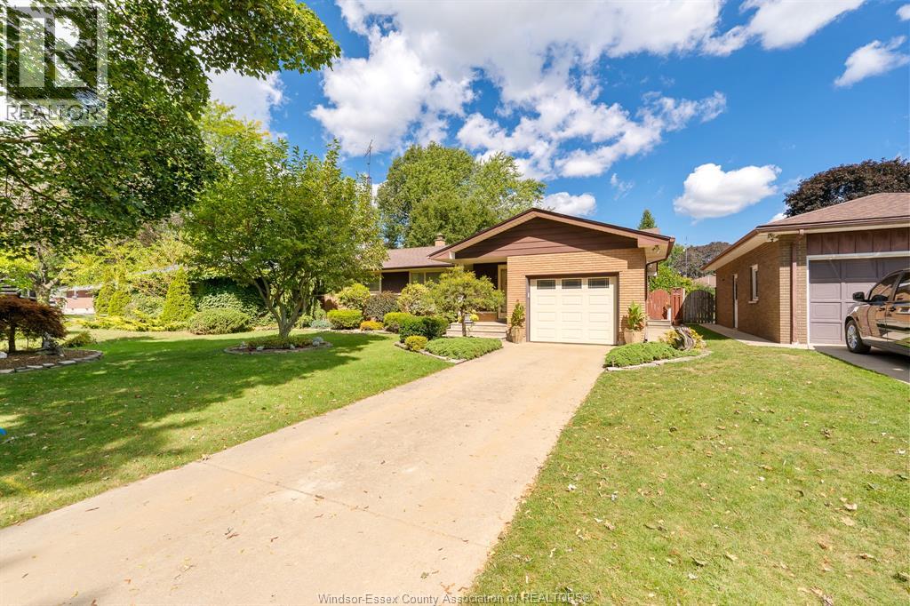 9 Audrey Street, Leamington, Ontario  N8H 2K7 - Photo 4 - 26008008