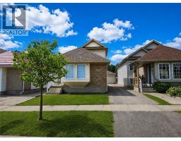 390 WAKE ROBIN Crescent, Kitchener, Ontario