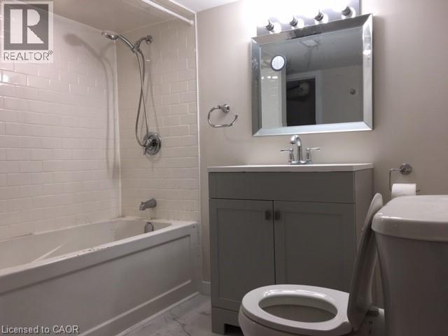 16 Eastbourne Avenue Unit# Main Fl, Hamilton, Ontario  L8M 2M7 - Photo 14 - 40835327