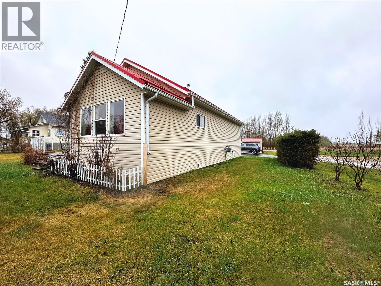 404 Railway Avenue W, Blaine Lake, Saskatchewan  S0J 0J0 - Photo 8 - SK037854