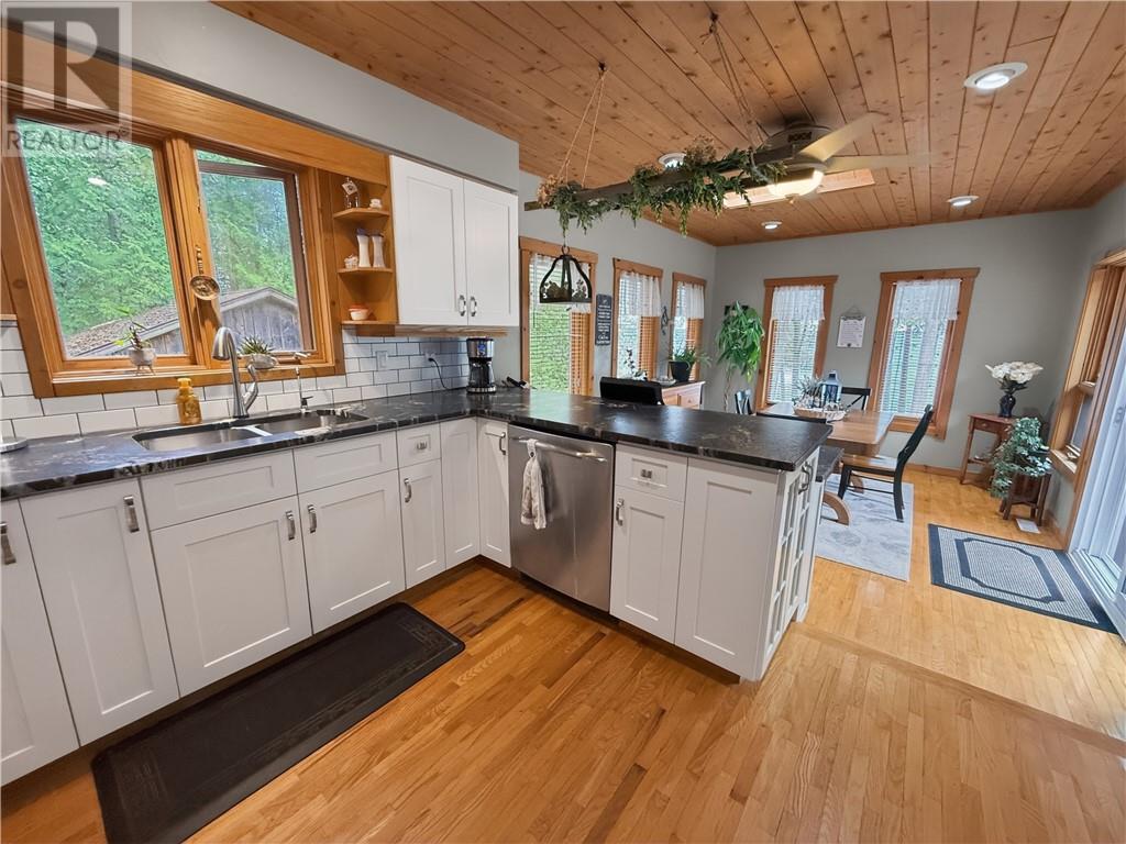 168 Fox Run Way, Manitoulin Island, Ontario  P0P 1S0 - Photo 19 - 2128267