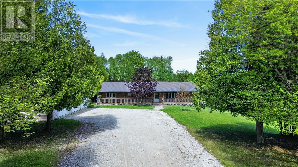 162 15th Sideroad E, Tehkummah, Ontario  P0P 2C0 - Photo 4 - 2128264