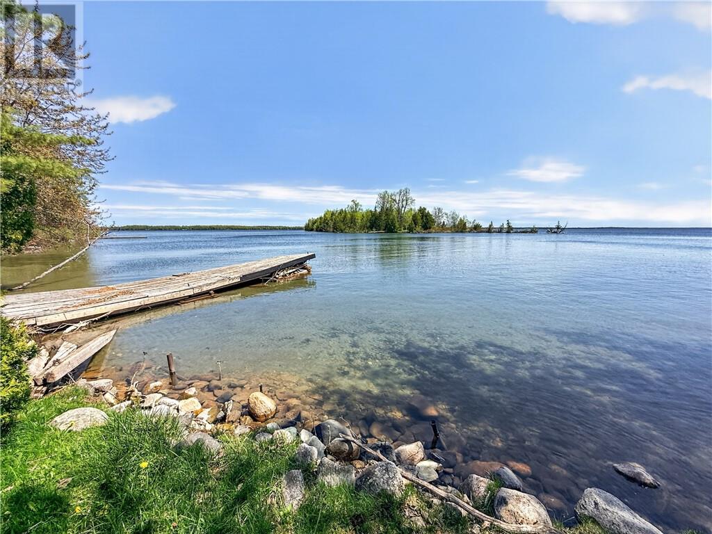 44 North Oakcliff Drive, Manitoulin Island, Ontario  P0P 1S0 - Photo 4 - 2128262