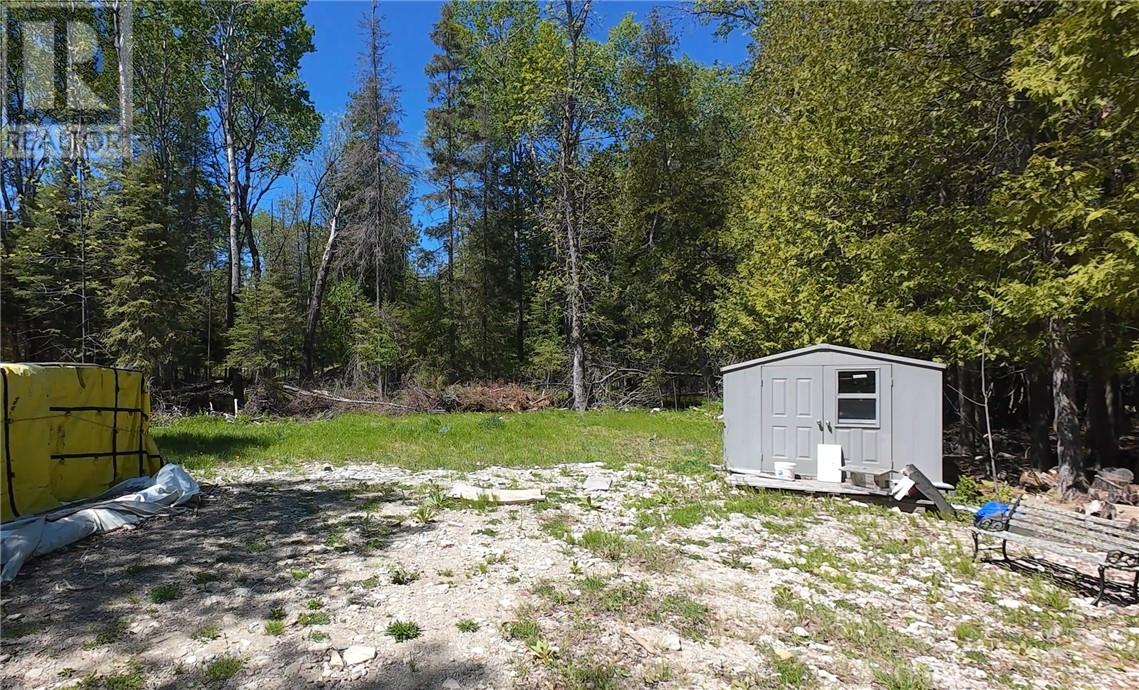 4 Oak Drive, Kagawong, Ontario  P0P 1J0 - Photo 2 - 2128193