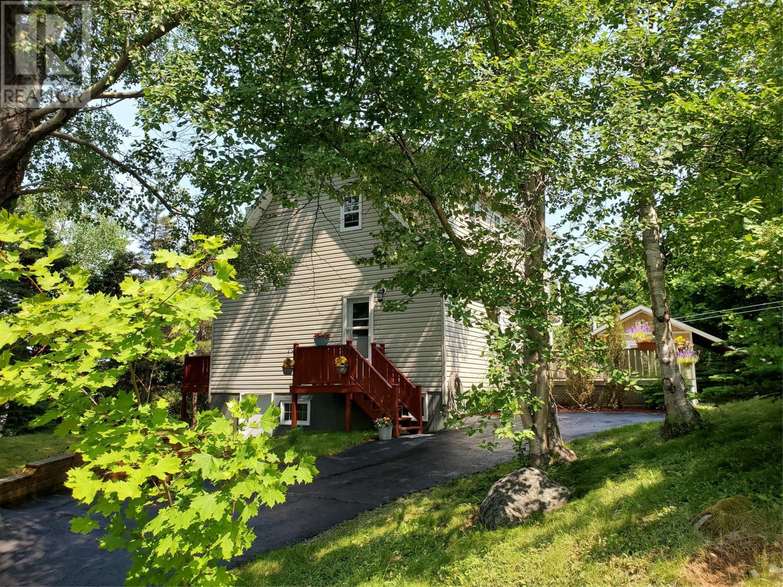 Photo 32