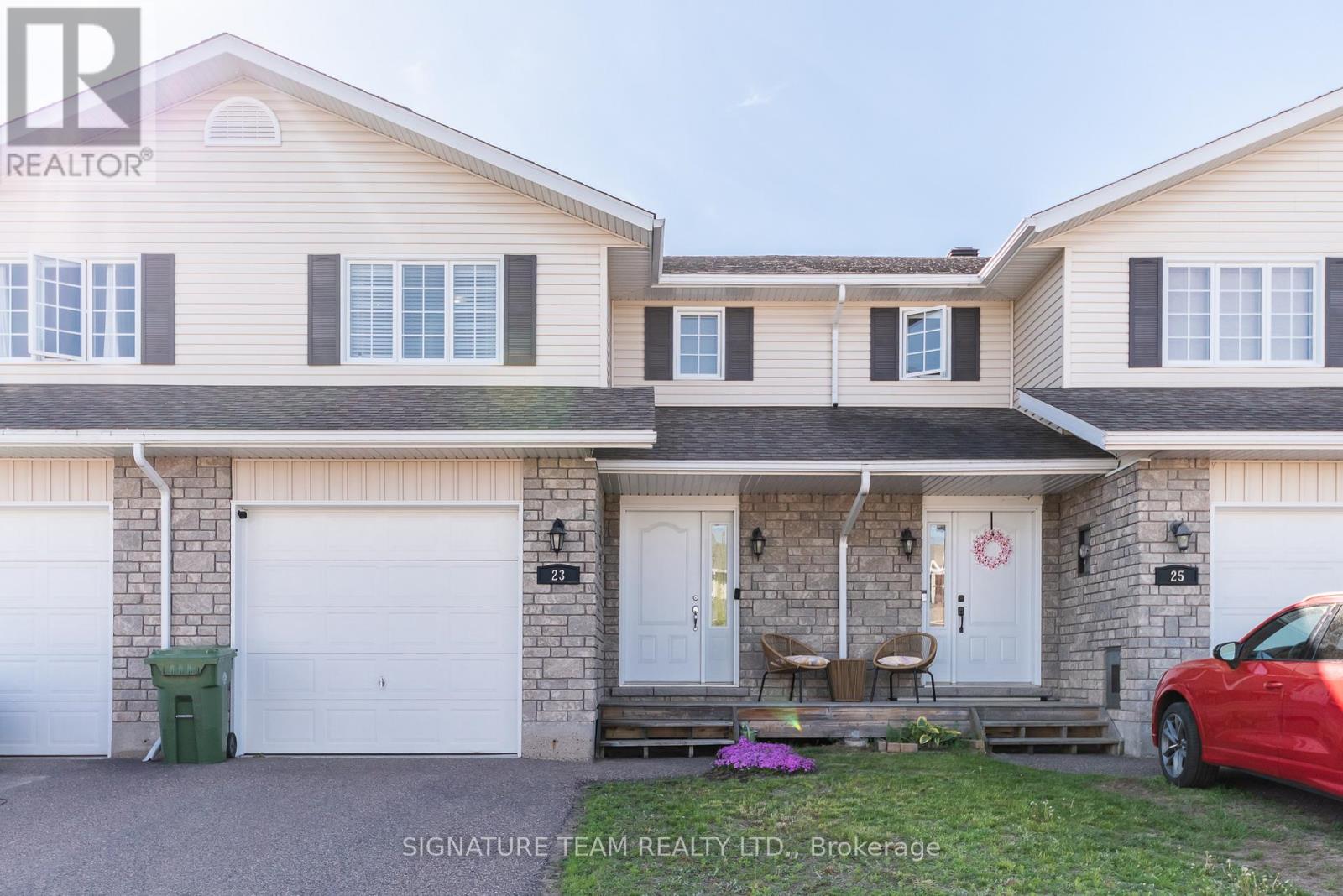 23 WINSTON AVENUE, Petawawa, Ontario