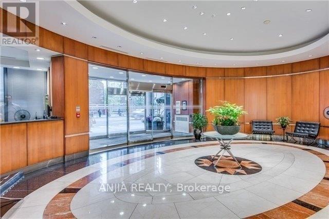 805 - 1121 BAY STREET, Toronto, Ontario