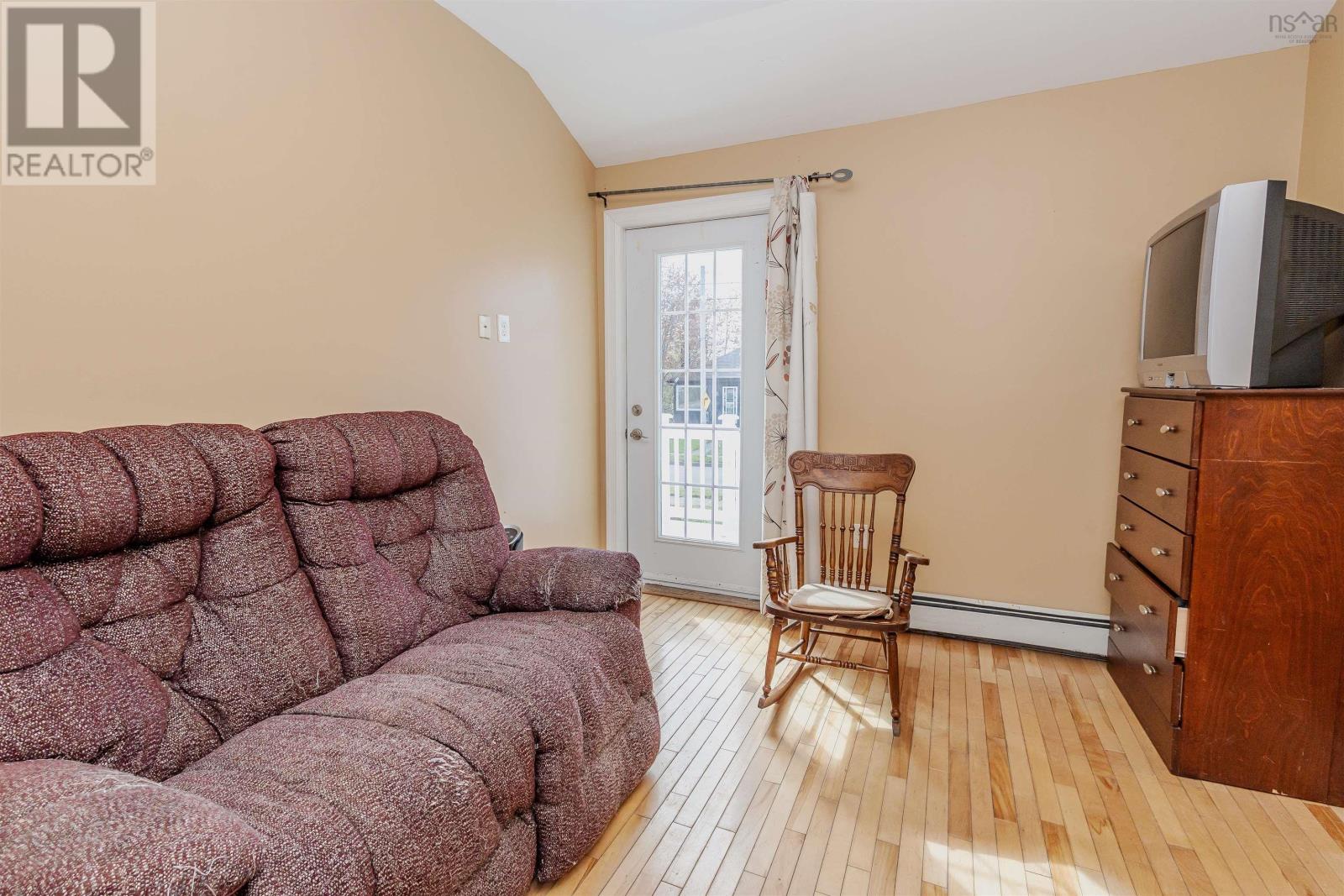 71 Richardson Avenue, Sydney, Nova Scotia  B1S 2Z3 - Photo 39 - 202613047