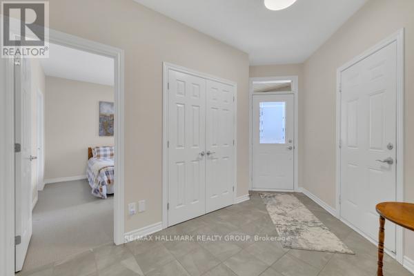 251 Royal Landing Gate, North Grenville, Ontario  K0G 1J0 - Photo 3 - X13232106