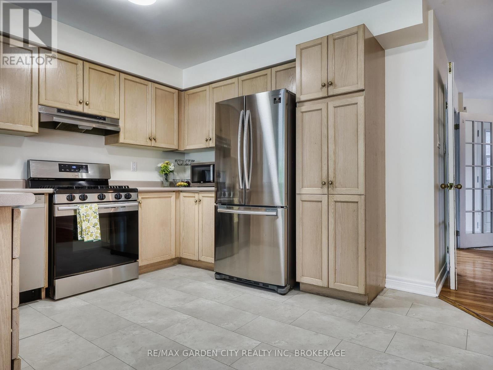 75 Jackson Court E, Welland, Ontario  L3C 7G4 - Photo 11 - X13232144