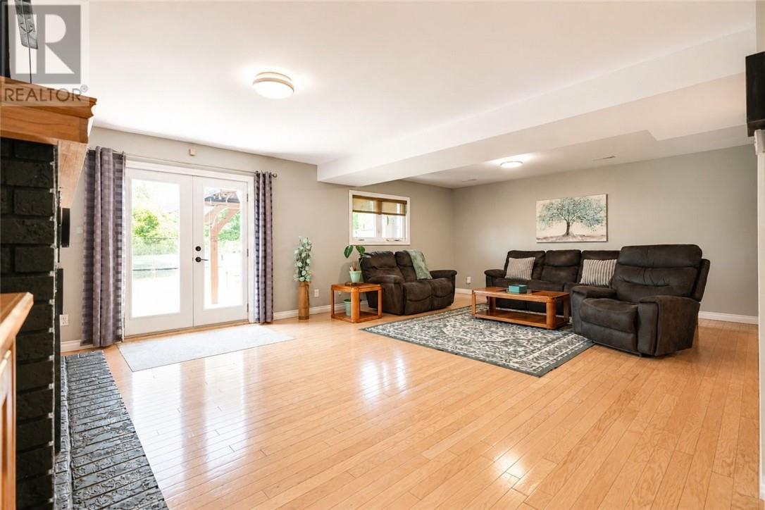 34 Jolette Avenue, Azilda, Ontario  P0M 1B0 - Photo 12 - 2128253