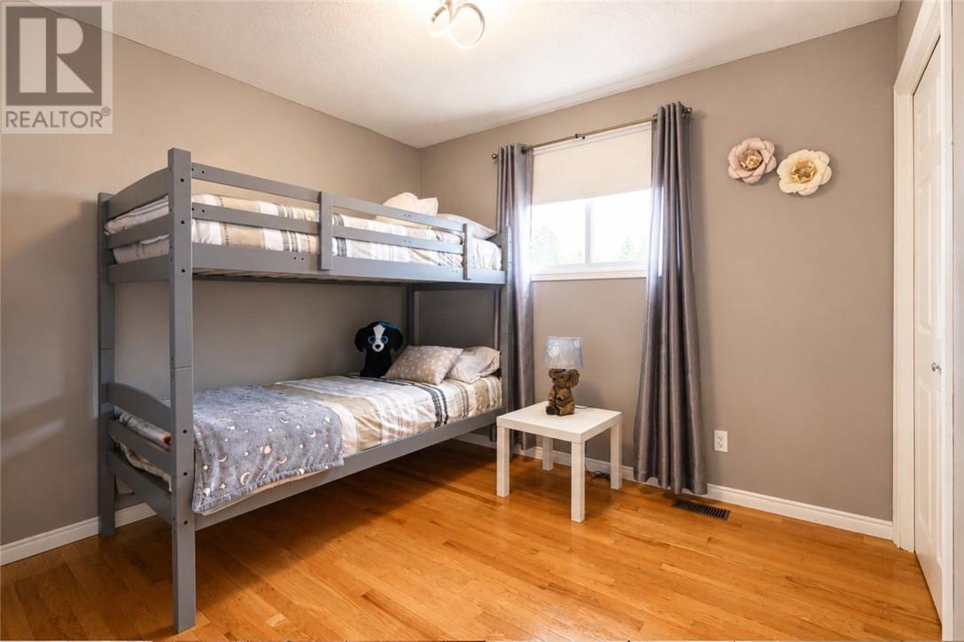 34 Jolette Avenue, Azilda, Ontario  P0M 1B0 - Photo 30 - 2128253