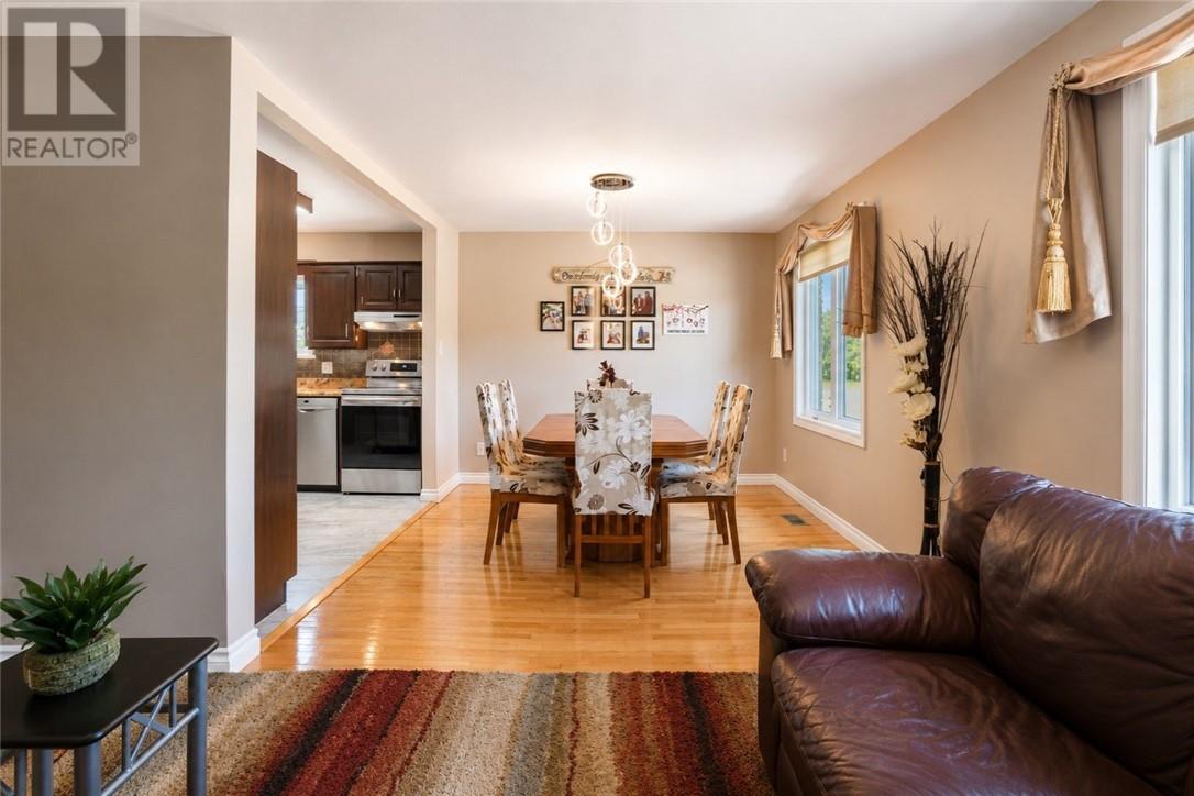 34 Jolette Avenue, Azilda, Ontario  P0M 1B0 - Photo 19 - 2128253