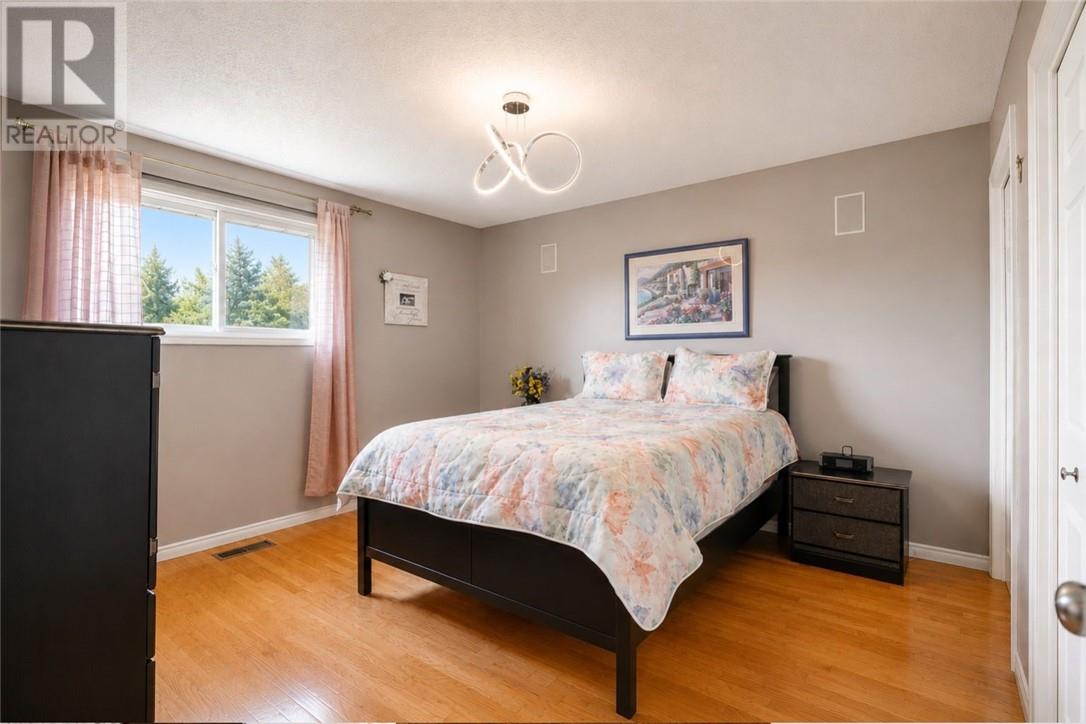 34 Jolette Avenue, Azilda, Ontario  P0M 1B0 - Photo 26 - 2128253