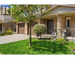 84 PERIWINKLE Drive, Stoney Creek, Ontario