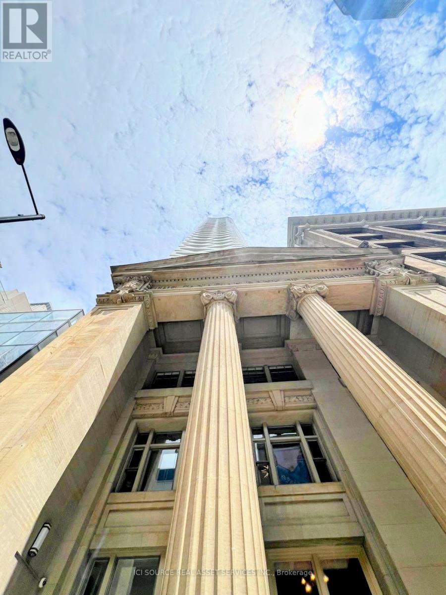 2203 - 197 Yonge Street, Toronto, Ontario  M5B 0C1 - Photo 2 - C13232160