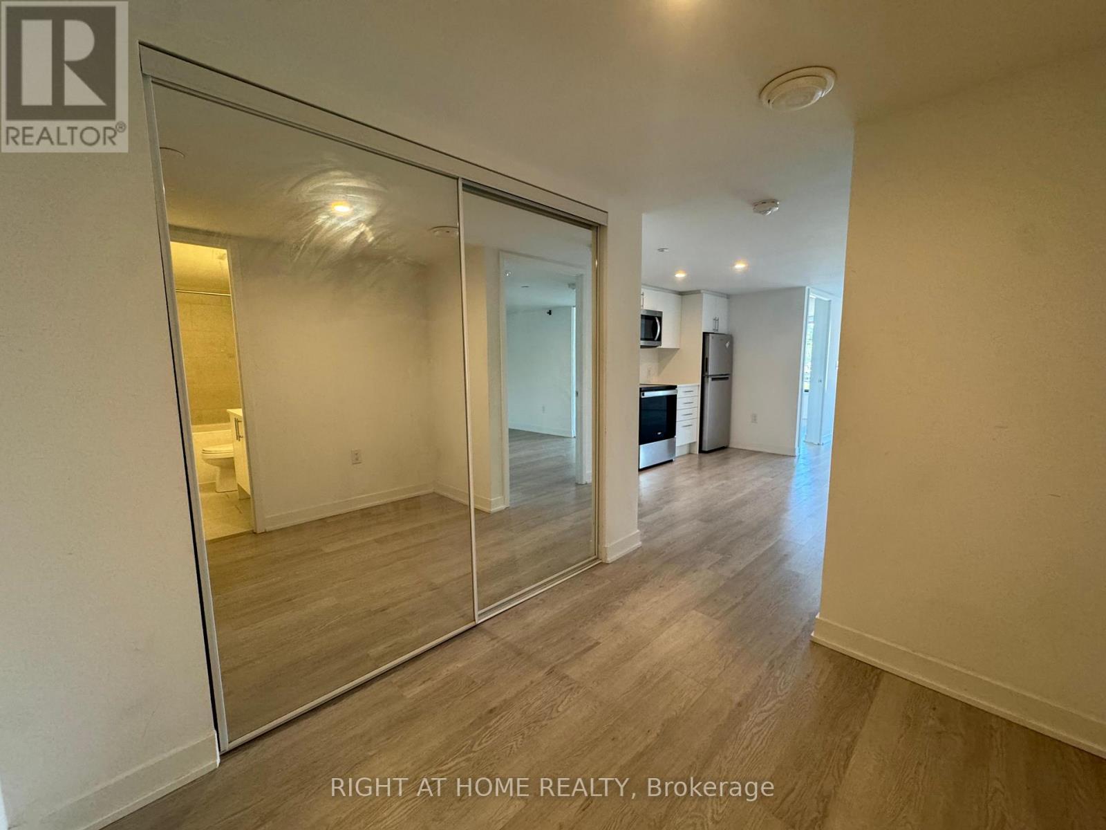307 - 3 Strathgowan Avenue, Toronto, Ontario  M4N 1B8 - Photo 15 - C13232186