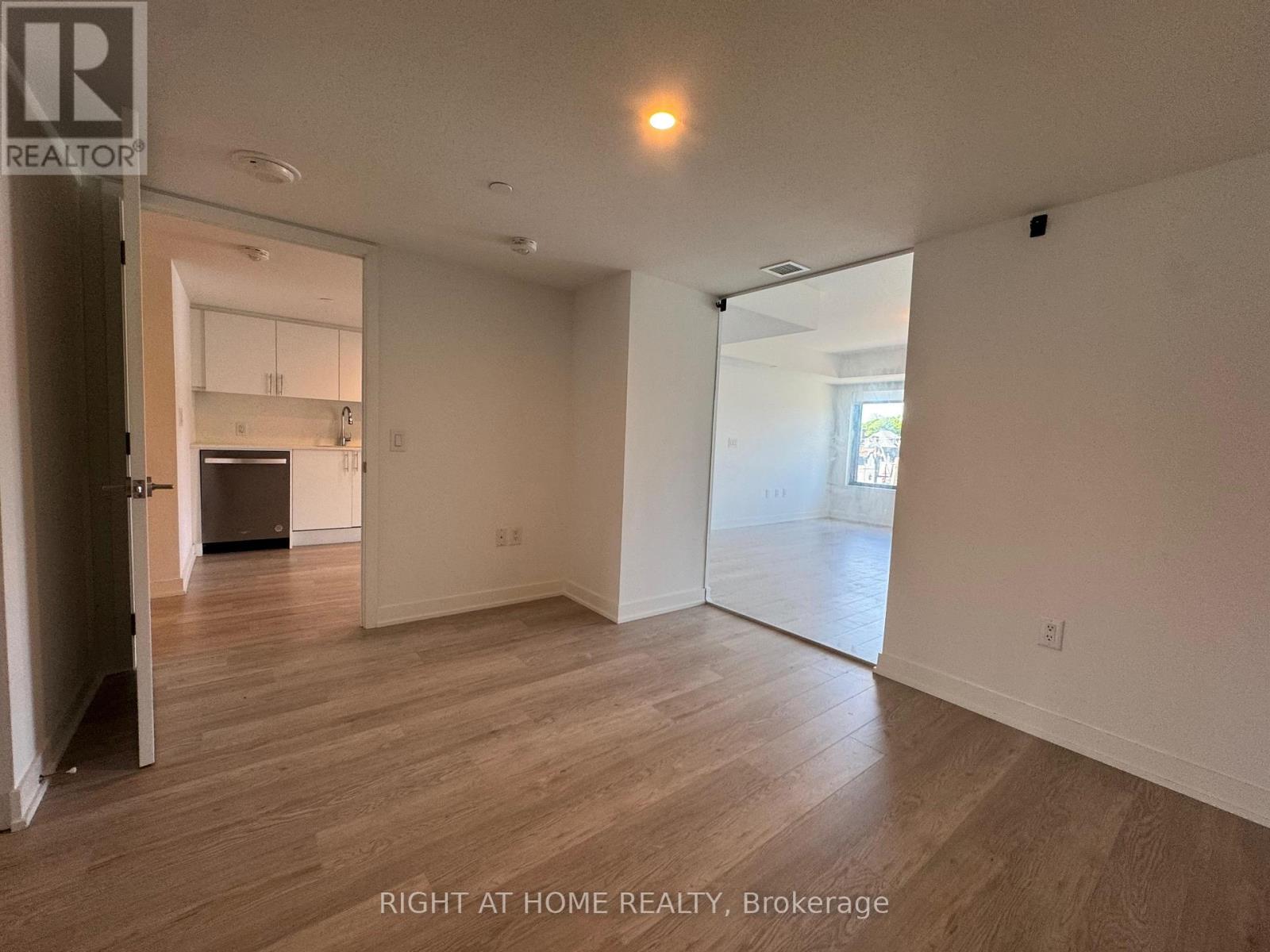 307 - 3 Strathgowan Avenue, Toronto, Ontario  M4N 1B8 - Photo 18 - C13232186