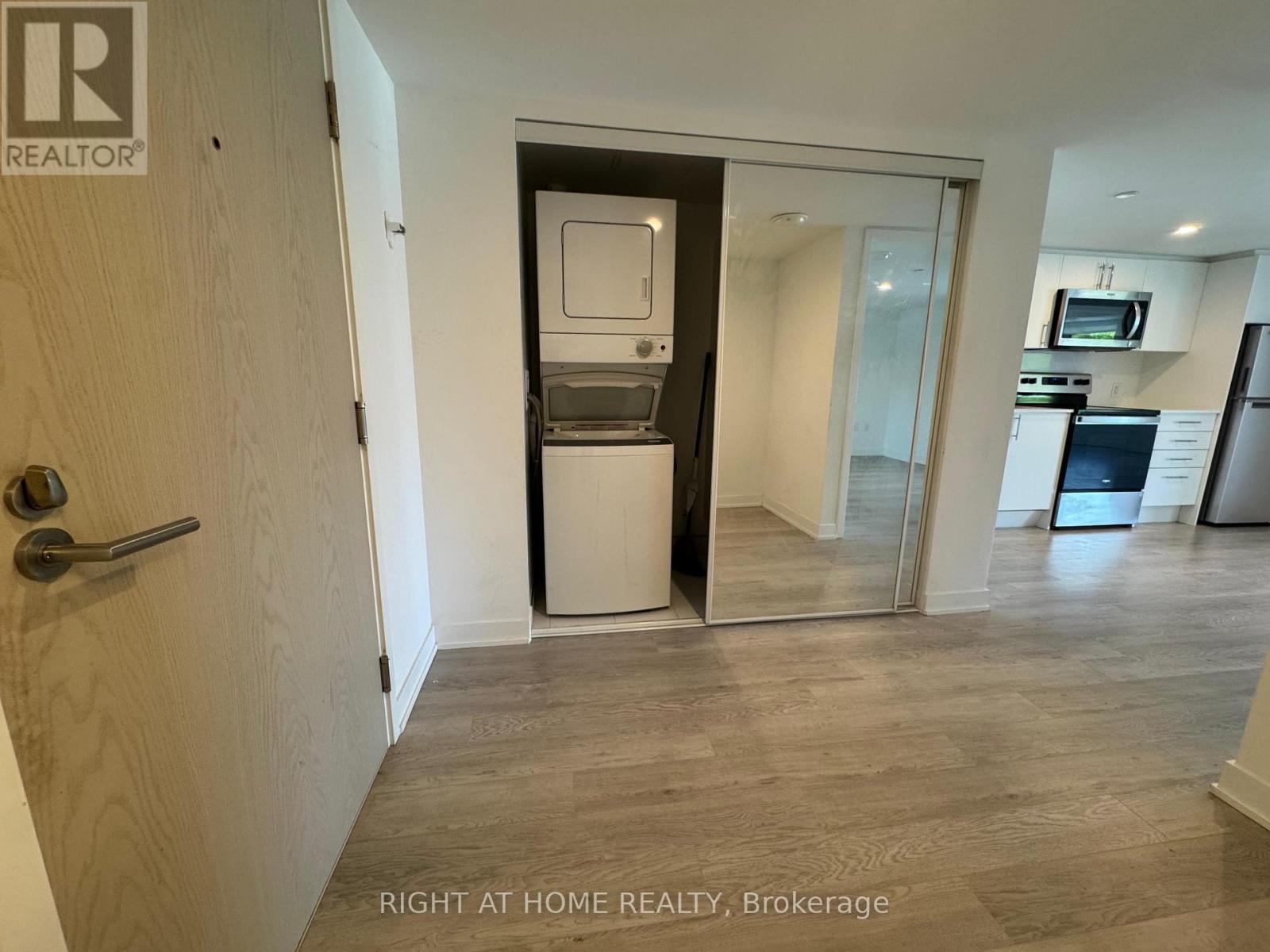 307 - 3 Strathgowan Avenue, Toronto, Ontario  M4N 1B8 - Photo 22 - C13232186