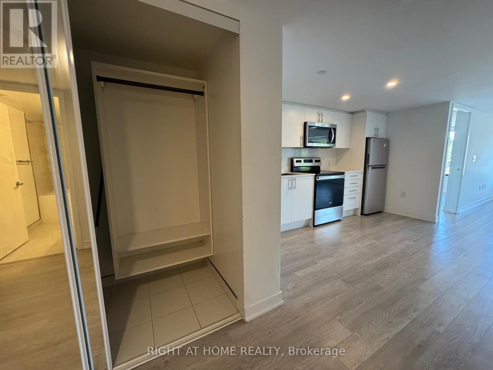307 - 3 Strathgowan Avenue, Toronto, Ontario  M4N 1B8 - Photo 24 - C13232186