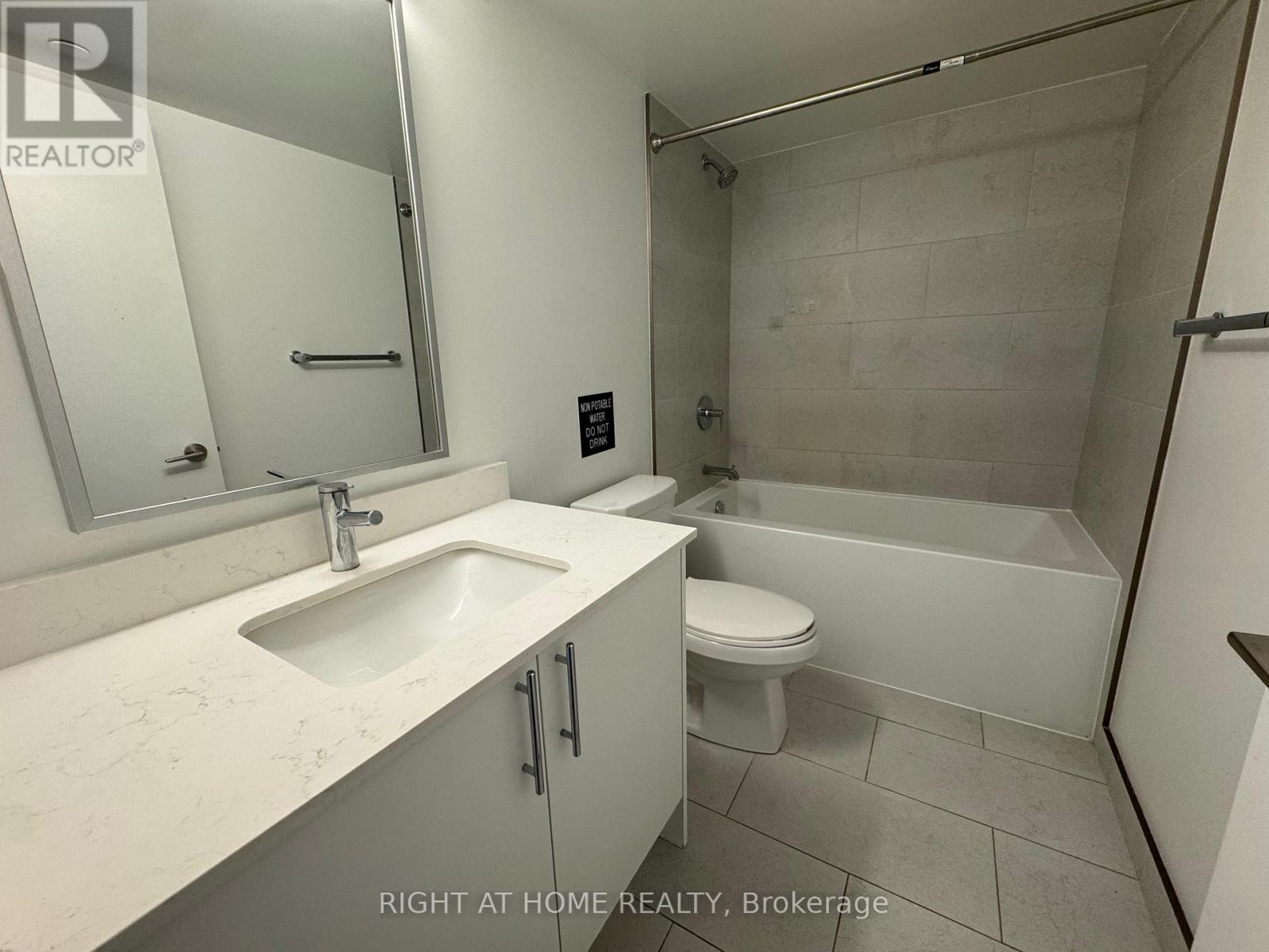 307 - 3 Strathgowan Avenue, Toronto, Ontario  M4N 1B8 - Photo 27 - C13232186