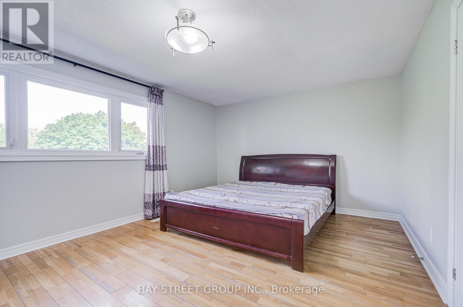 68 Kimroy Grove, Toronto, Ontario  M1S 4E3 - Photo 17 - E13232098