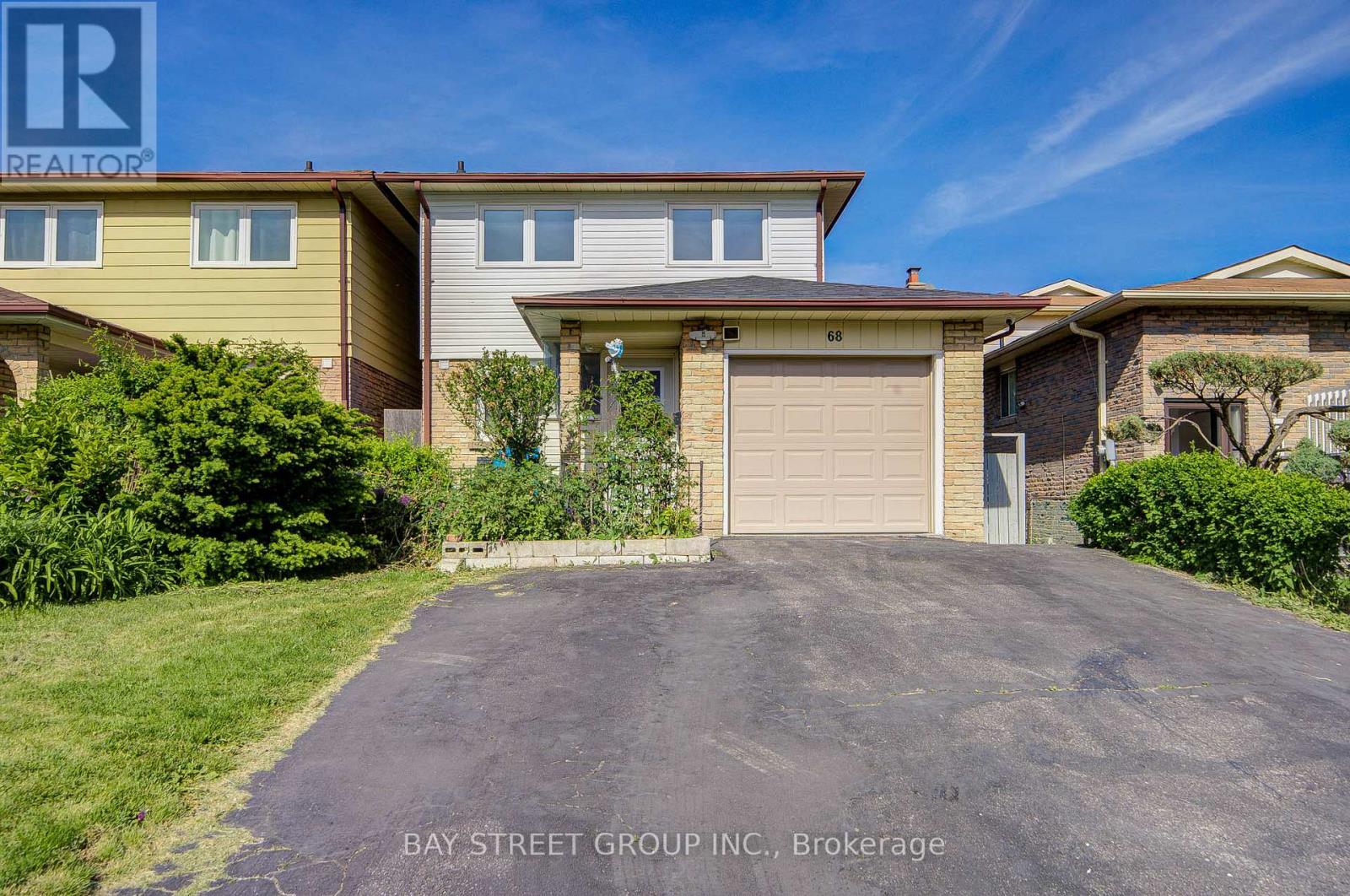 68 Kimroy Grove, Toronto, Ontario  M1S 4E3 - Photo 2 - E13232098