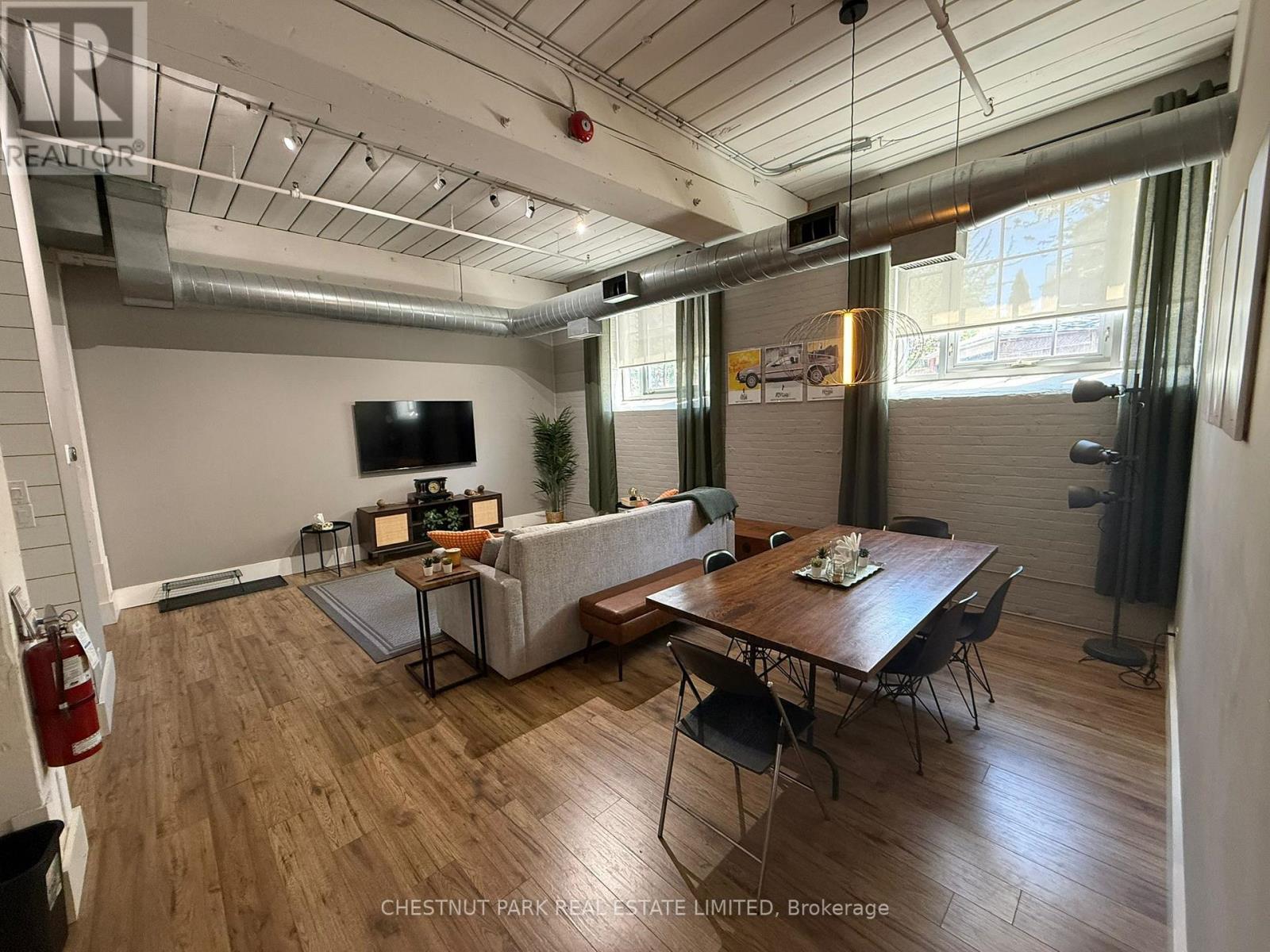 1 - 1135 Dundas Street E, Toronto, Ontario  M4M 1R9 - Photo 6 - E13232100