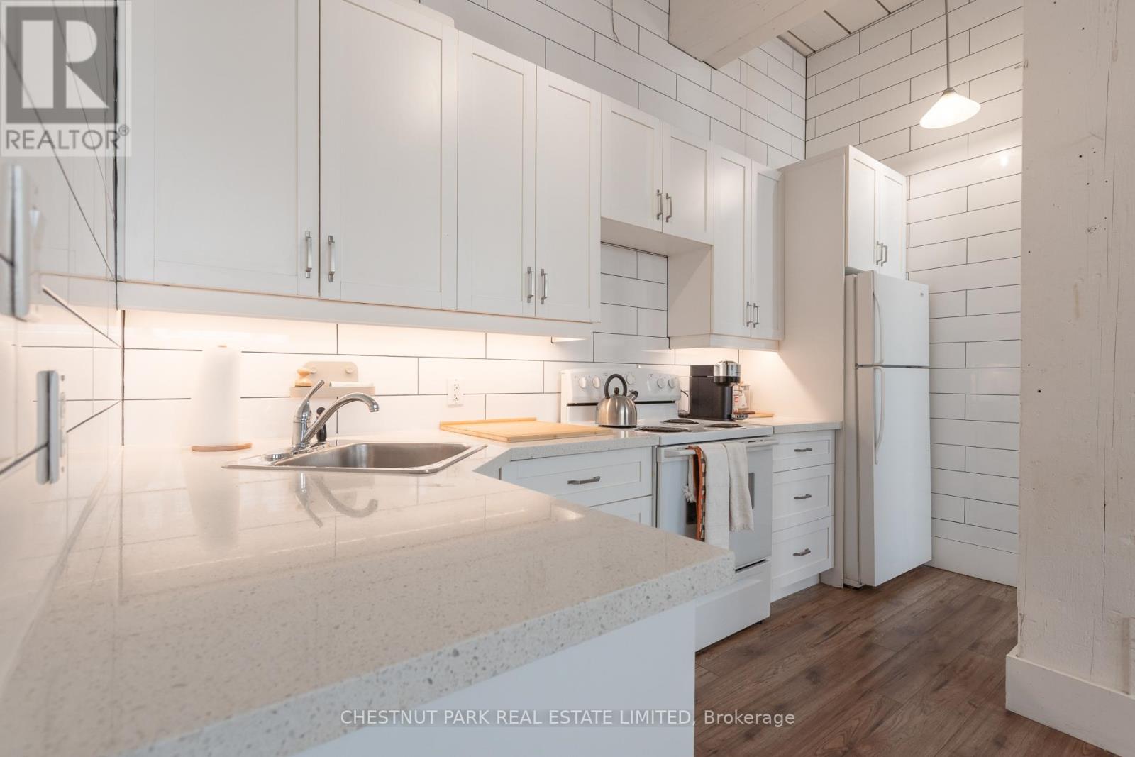 1 - 1135 Dundas Street E, Toronto, Ontario  M4M 1R9 - Photo 9 - E13232100
