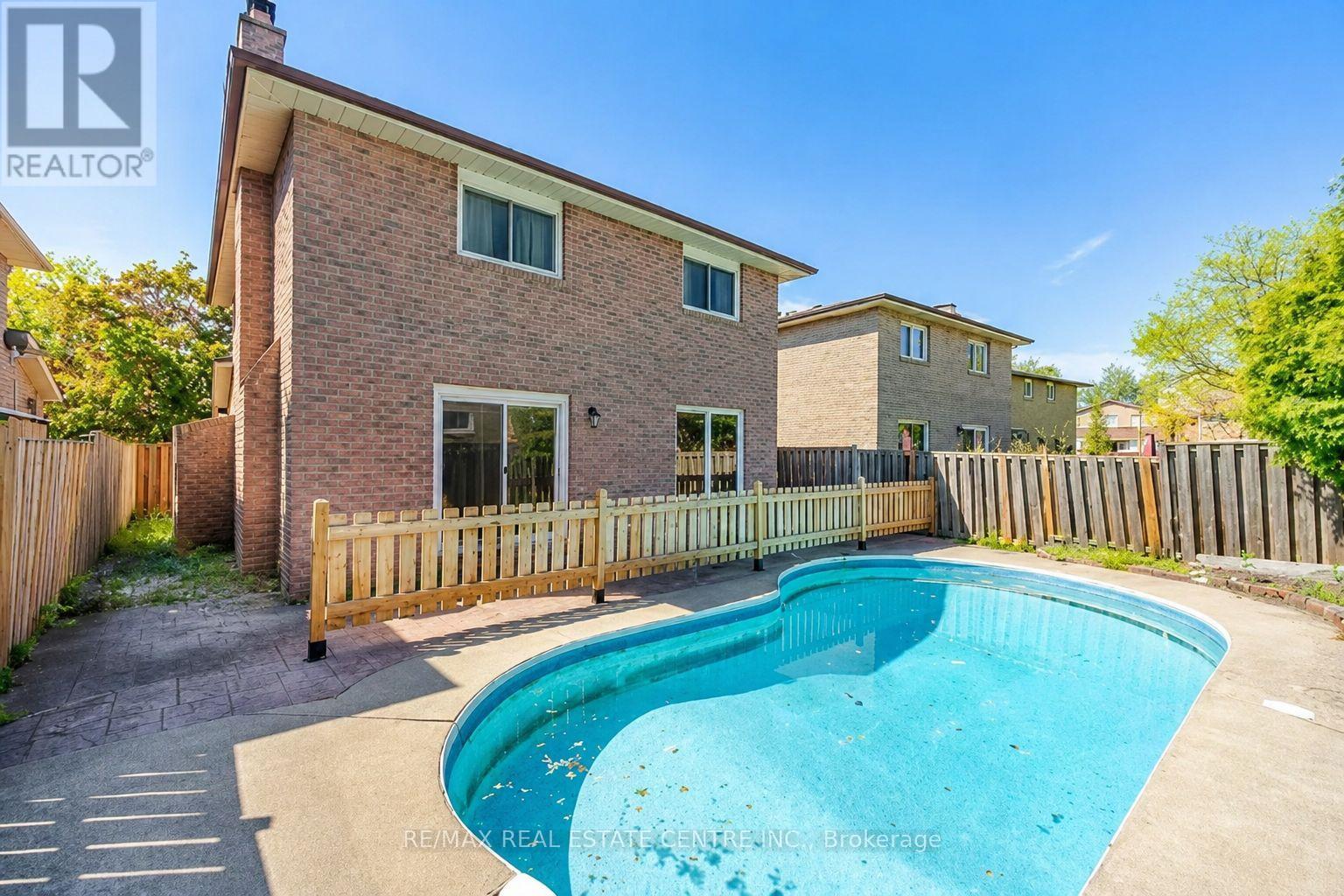 53 Farmhill Court, Toronto, Ontario  M1B 2M1 - Photo 18 - E13232156