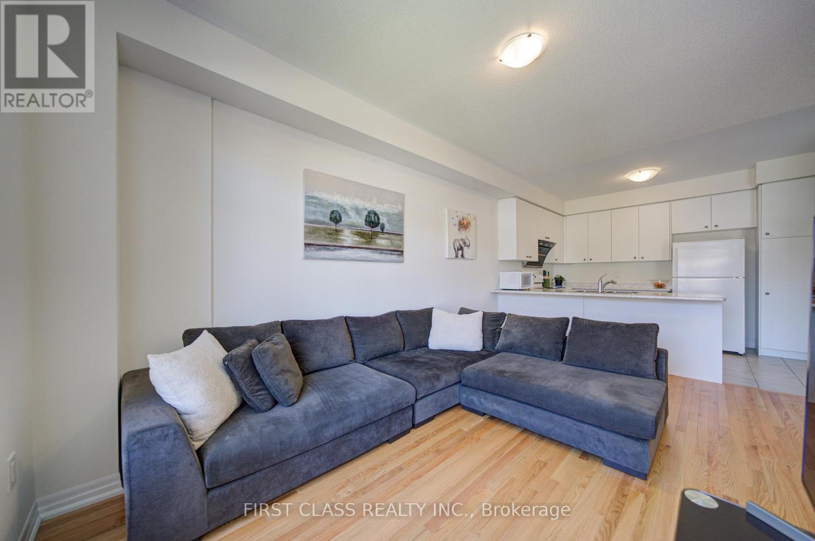 227 Vivant Street, Newmarket, Ontario  L3X 0K7 - Photo 13 - N13232048