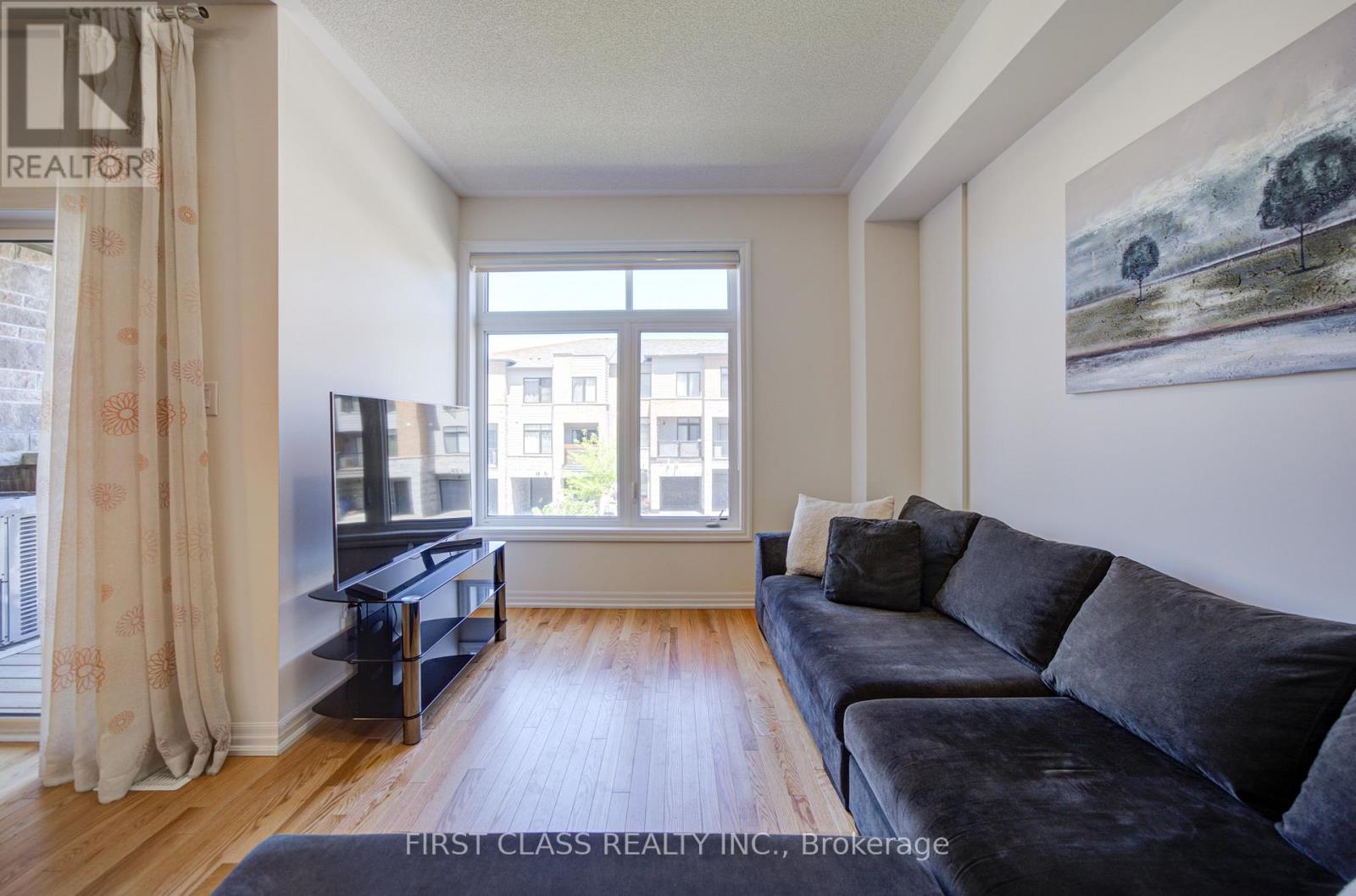227 Vivant Street, Newmarket, Ontario  L3X 0K7 - Photo 14 - N13232048