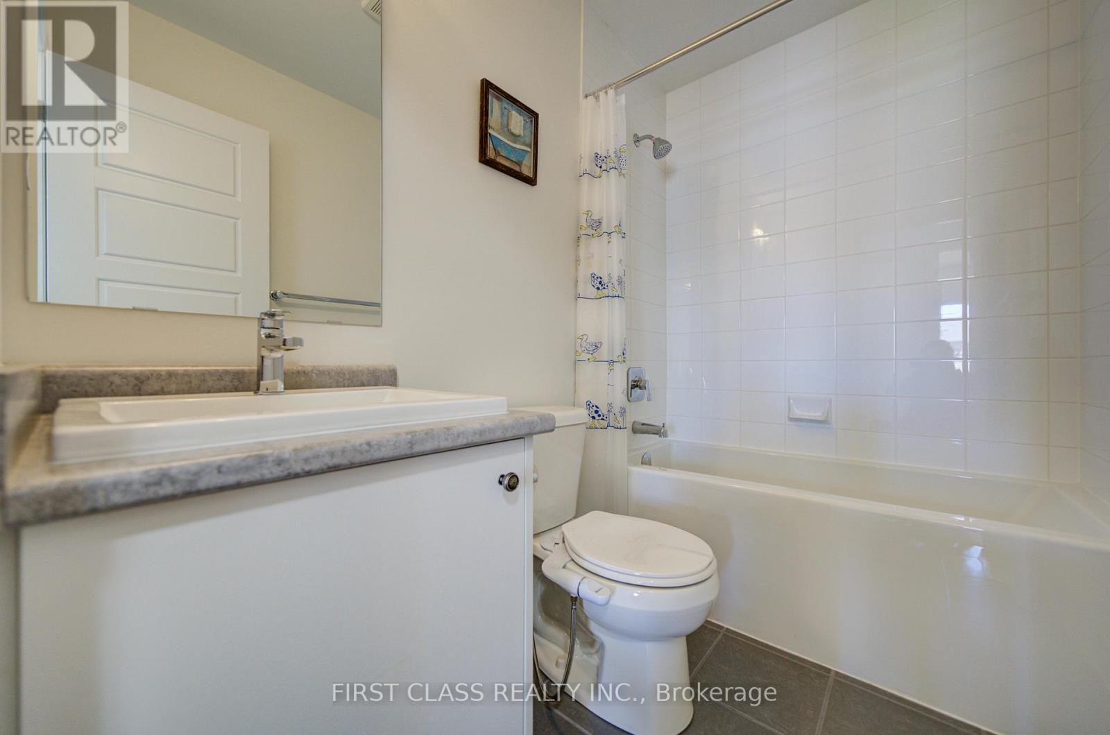 227 Vivant Street, Newmarket, Ontario  L3X 0K7 - Photo 35 - N13232048
