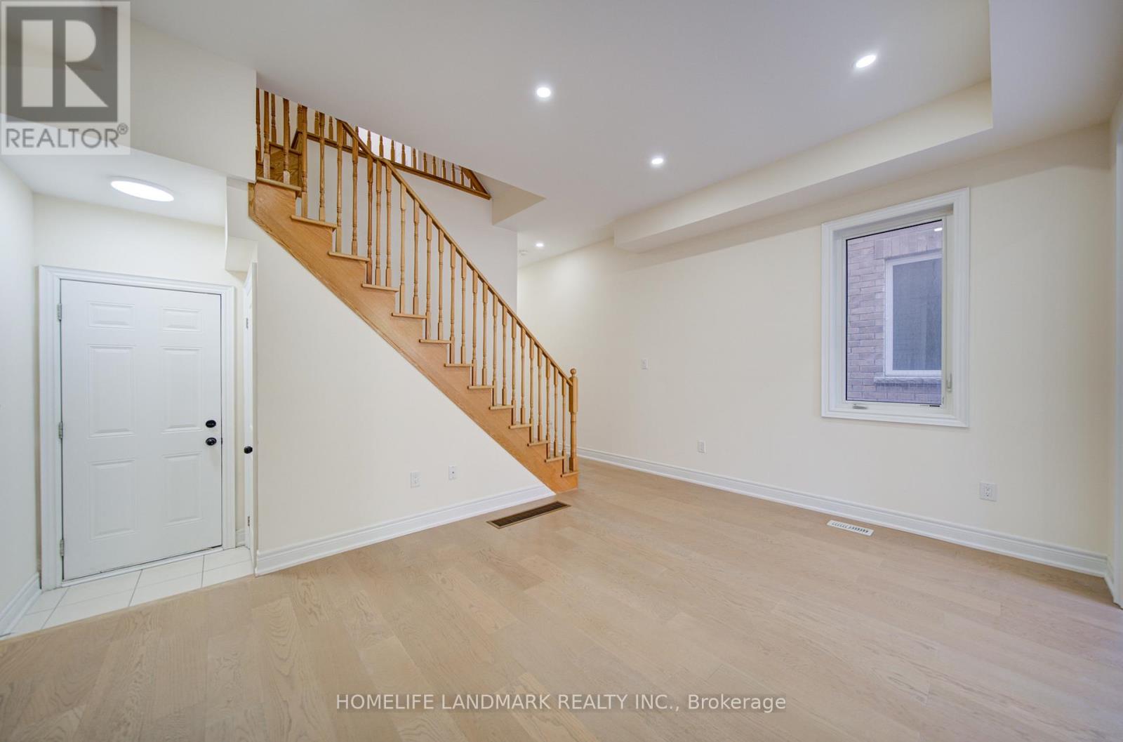 36 Latchford Lane N, Richmond Hill, Ontario  L4C 7V6 - Photo 13 - N13232130