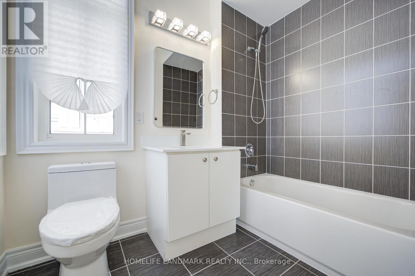 36 Latchford Lane N, Richmond Hill, Ontario  L4C 7V6 - Photo 21 - N13232130