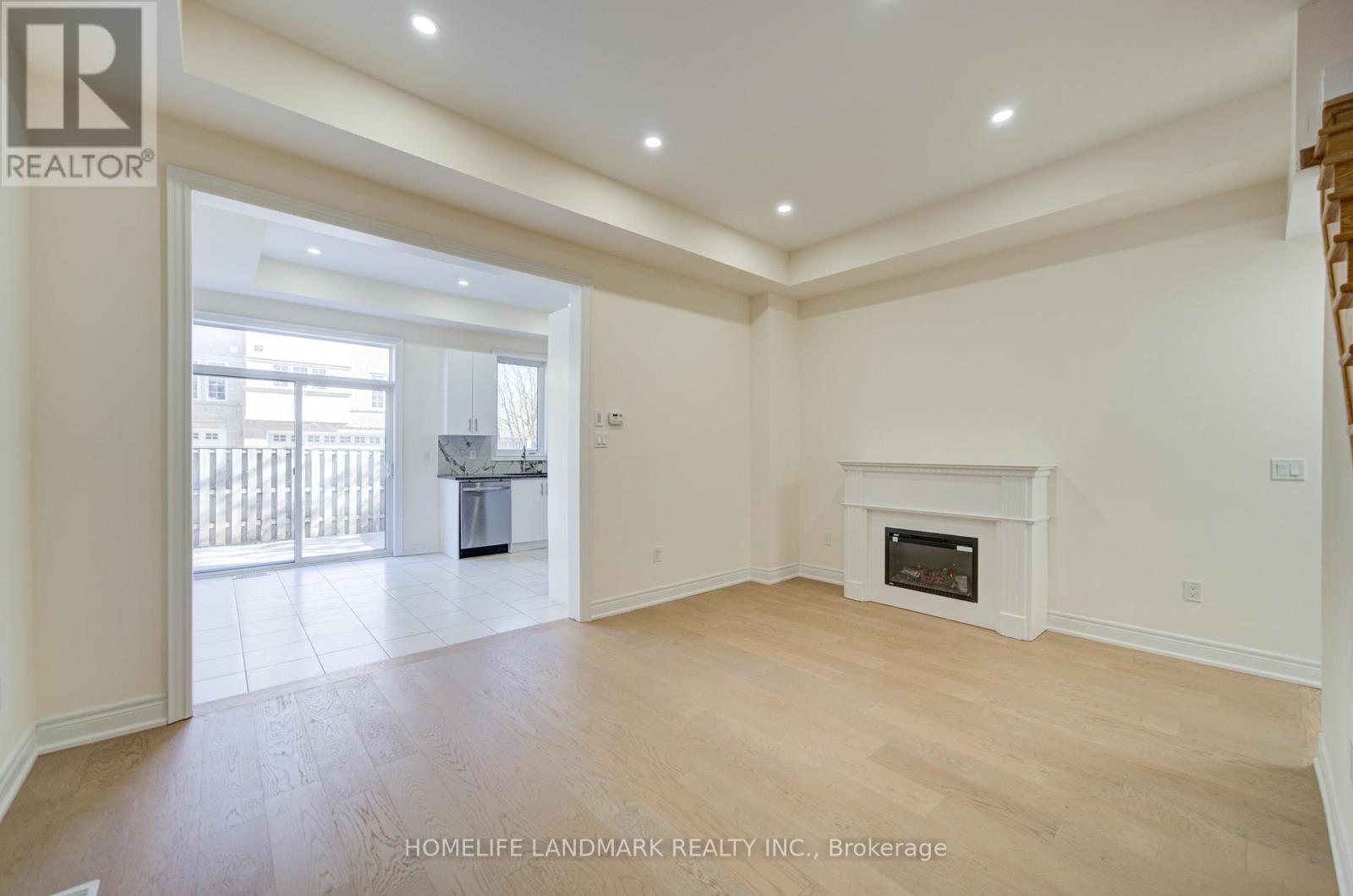 36 Latchford Lane N, Richmond Hill, Ontario  L4C 7V6 - Photo 8 - N13232130