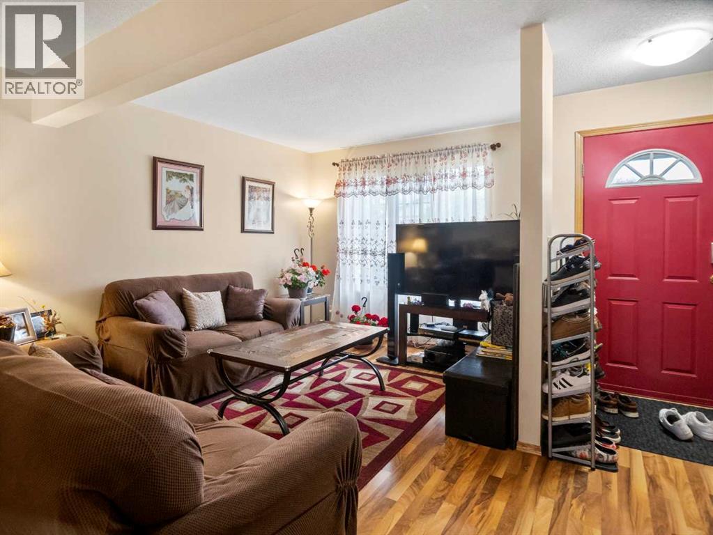 21 Dixon Crescent, Red Deer, Alberta  T4R 2J1 - Photo 7 - A2317389