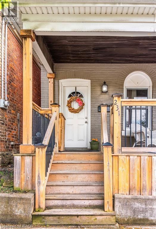 231 Dalhousie Street, Brantford, Ontario  N3S 3V1 - Photo 2 - 40835679