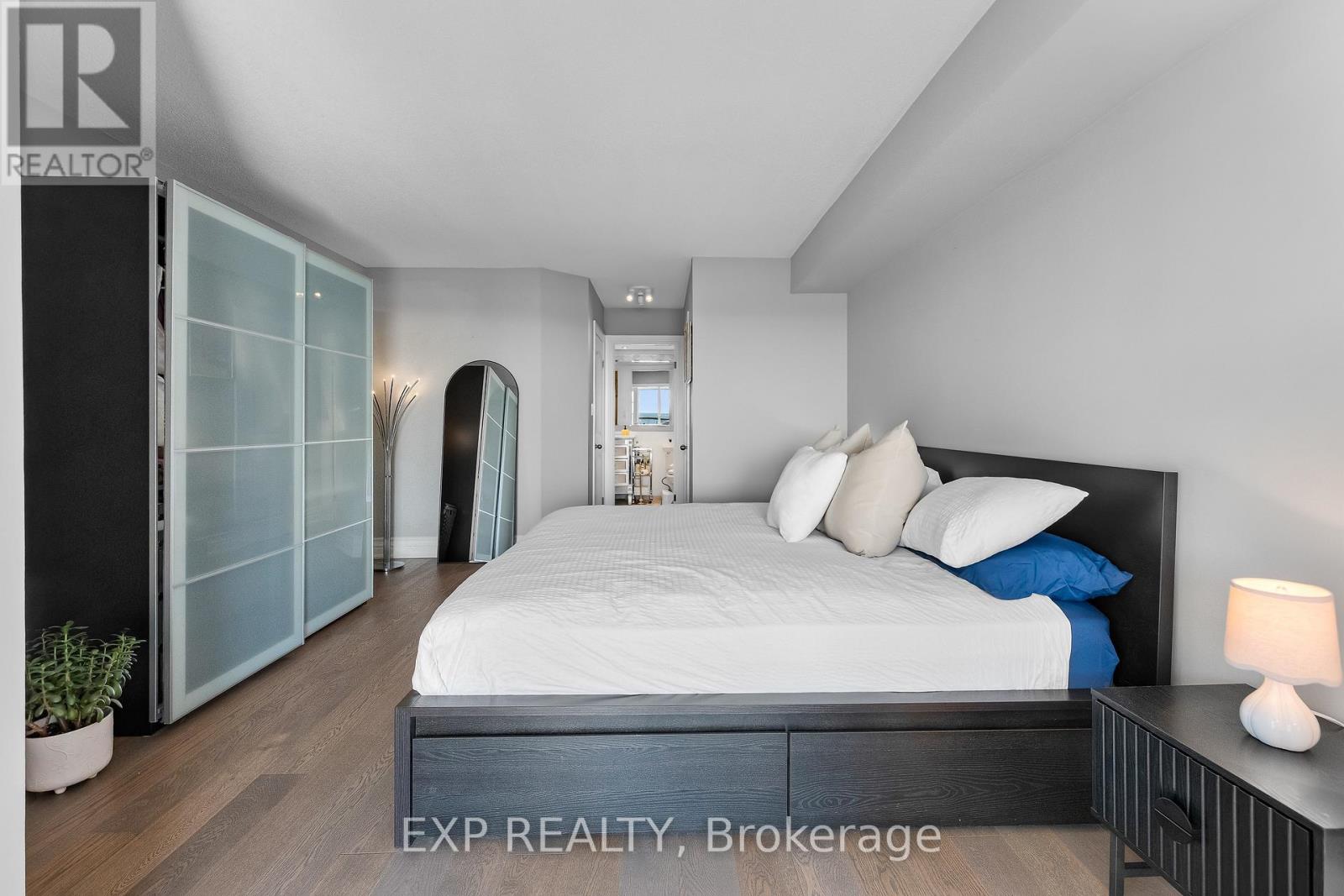 918 - 2261 Lake Shore Boulevard W, Toronto, Ontario  M8V 3X1 - Photo 23 - W13232074