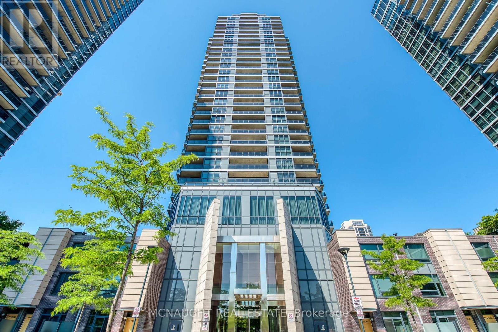 505 - 5 Valhalla Inn Road, Toronto, Ontario M9B 0B1 - Photo 1 - W13232082