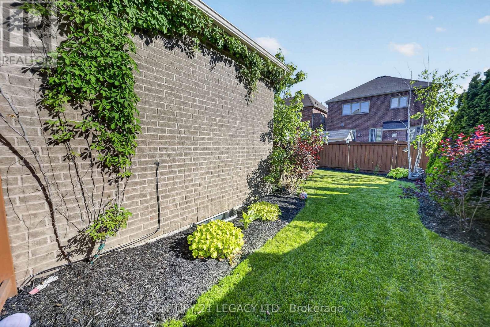 33 Andretti Crescent, Brampton, Ontario  L6X 5G6 - Photo 46 - W13232090