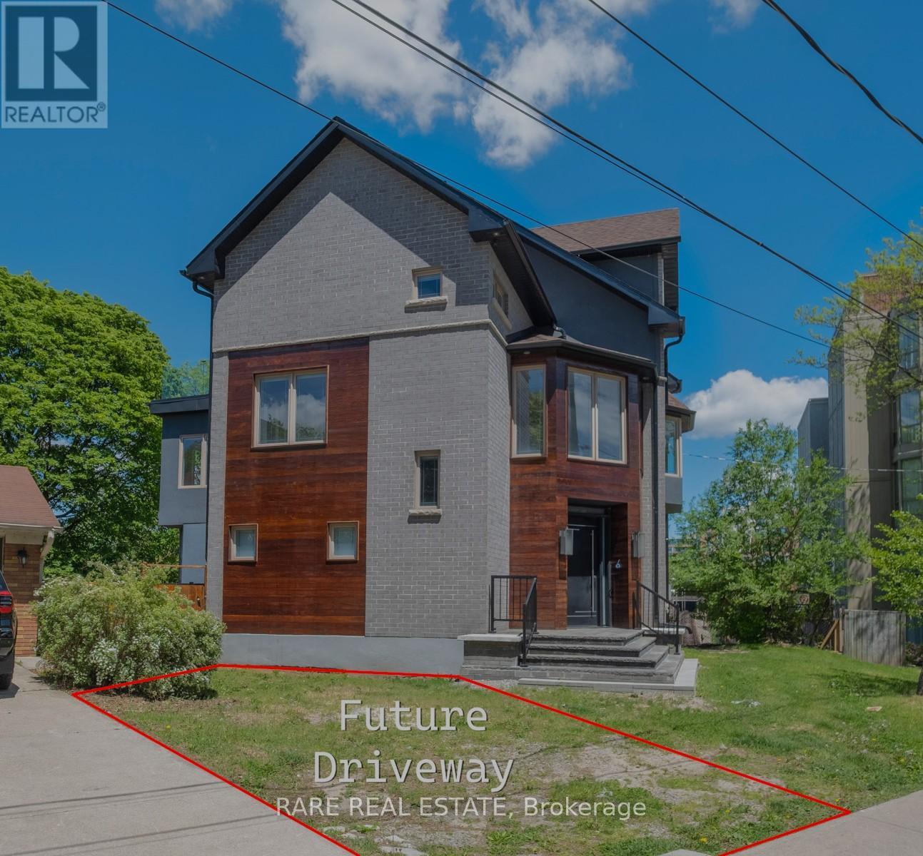 17 Kennedy Park Avenue N, Toronto, Ontario  M6P 3H2 - Photo 2 - W13232188